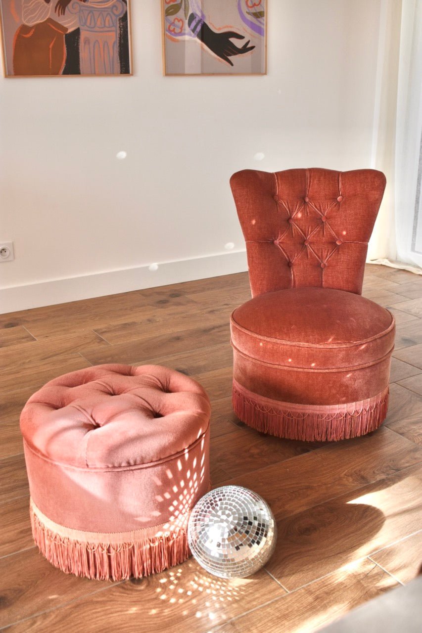 LOCATION Fauteuil et pouf crapaud velours rose « RENÉE » - La Recyclerie LS