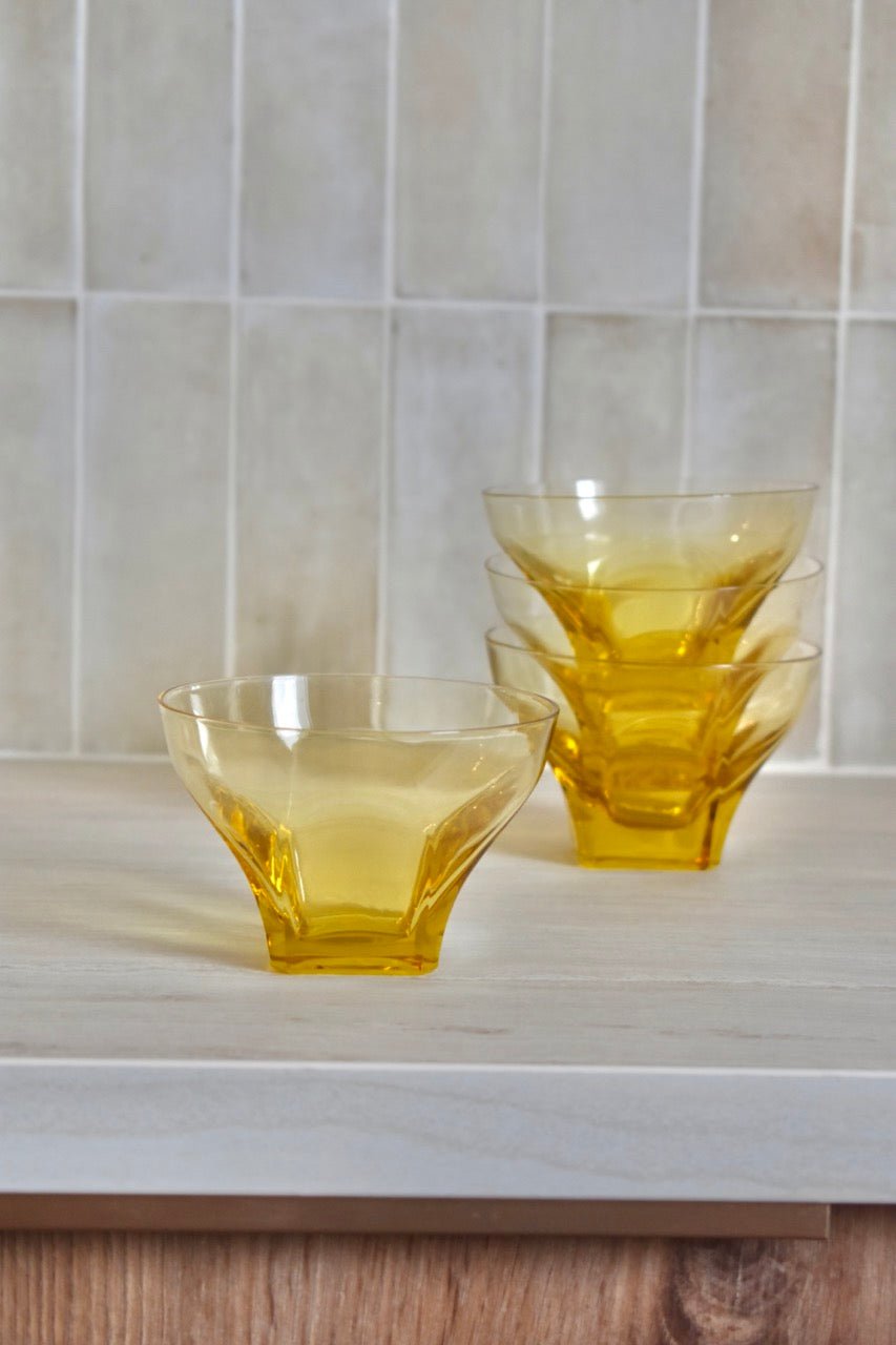 Service de 4 coupes vintage en verre jaune « SUNSHINE » - La Recyclerie LS
