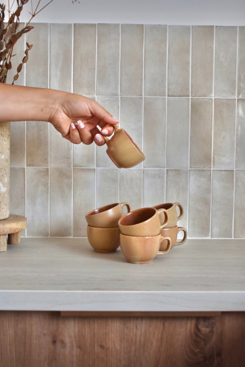 Service de 6 tasses à café grès caramel « SUGAR » - La Recyclerie LS