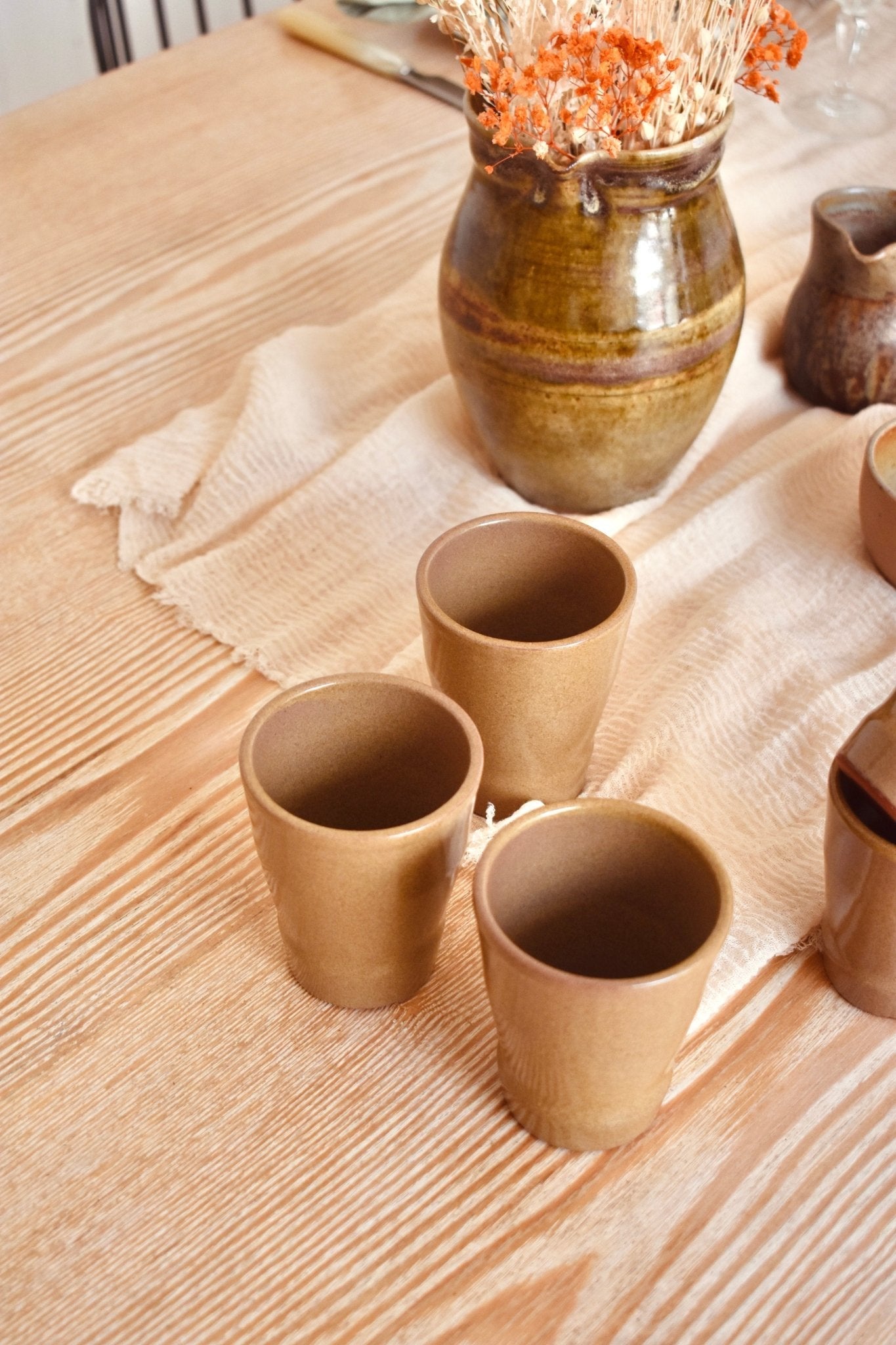 Trio de tasses gobelets en grès taupe « DOUBLE EXPRESSO » - La Recyclerie LS
